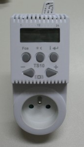 Termostat programowalny do elektrycznych urządzeń grzewczych TS10
