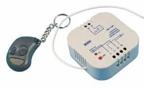 Radiowy sterownik rolet do puszki 230V RR-1208T