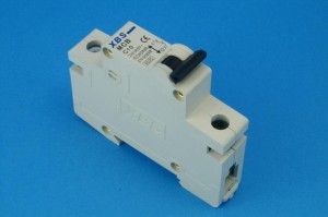 Wyłącznik nadprądowy 1-polowy na szynę 6kA 6A XBS 106B