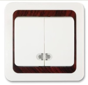 Wyłącznik schodowy dwubiegowy z podświetleniem kontrolnym (5So) - biały-drewno-biały 013523