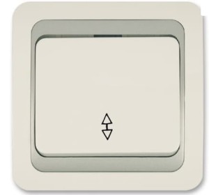 Przełącznik jednobiegowy (1/0) kość słoniowa-nikiel-kość słoniowa 010124